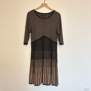taylor fit and flare sweater dress TAYLOR WOMEN'S KNIT SWEATER DRESS FIT & FLARE BLACK & CREAM SIZE MEDIUM # 3716